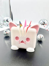Load image into Gallery viewer, Cat Guitar Pick Holder