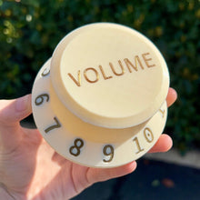 Load image into Gallery viewer, Oversized Knob Guitar Pick Holder - Custom Text on Lid