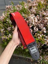 Load image into Gallery viewer, Red and Black Lenticular Color Shift Guitar Strap