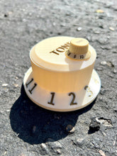 Load image into Gallery viewer, Aged White Guitar Knob Guitar Pick Holder