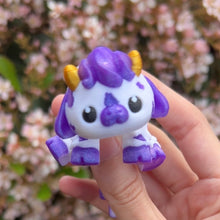 Load image into Gallery viewer, Purple Space Cow Articulated Fidget
