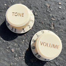 Load image into Gallery viewer, Aged White Guitar Knob Guitar Pick Holder
