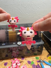 Load image into Gallery viewer, Unicorn Axolotl Articulated Fidget
